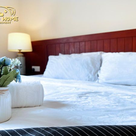 Riviera Hotel By Owner Malacca Exterior foto